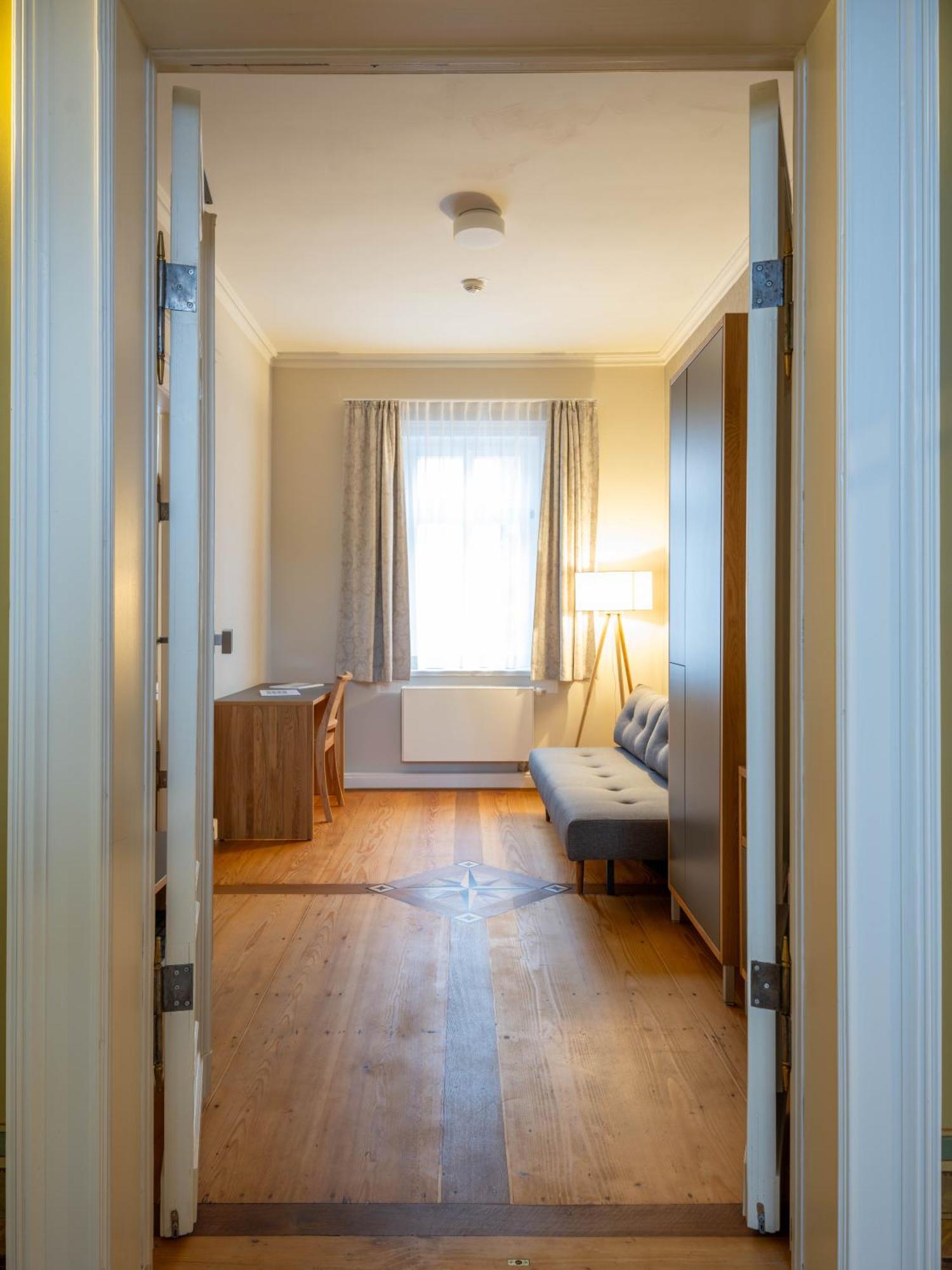 Gaestehaus Nikolai Эрфурт Экстерьер фото